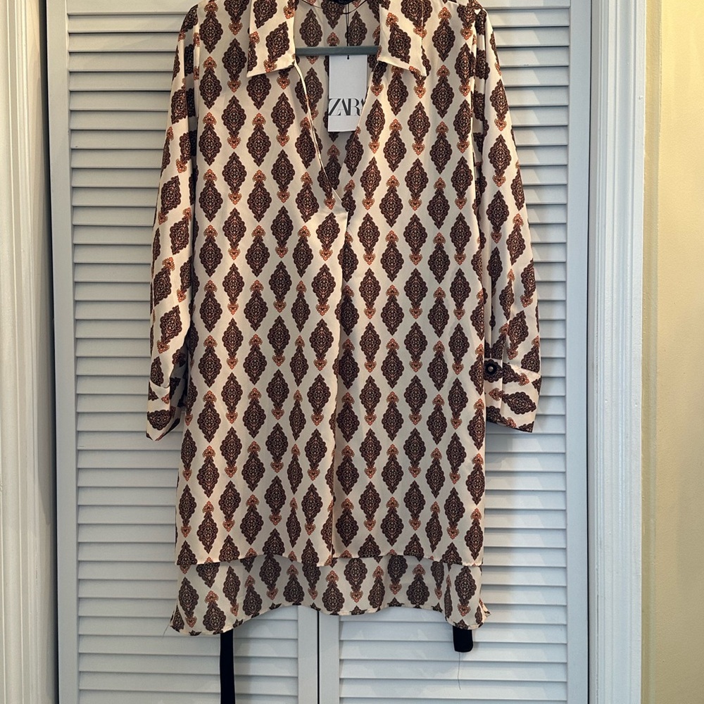 Zara Women’s Graphic Blouse/Tunic
